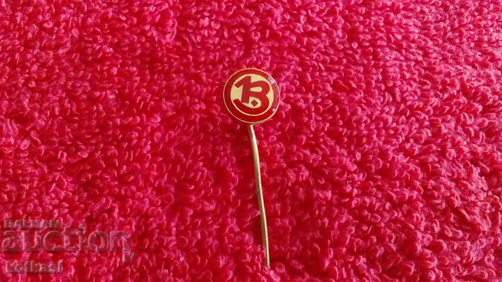 Auction Old metal bronze badge pin Auction Old metal bronze badge pin