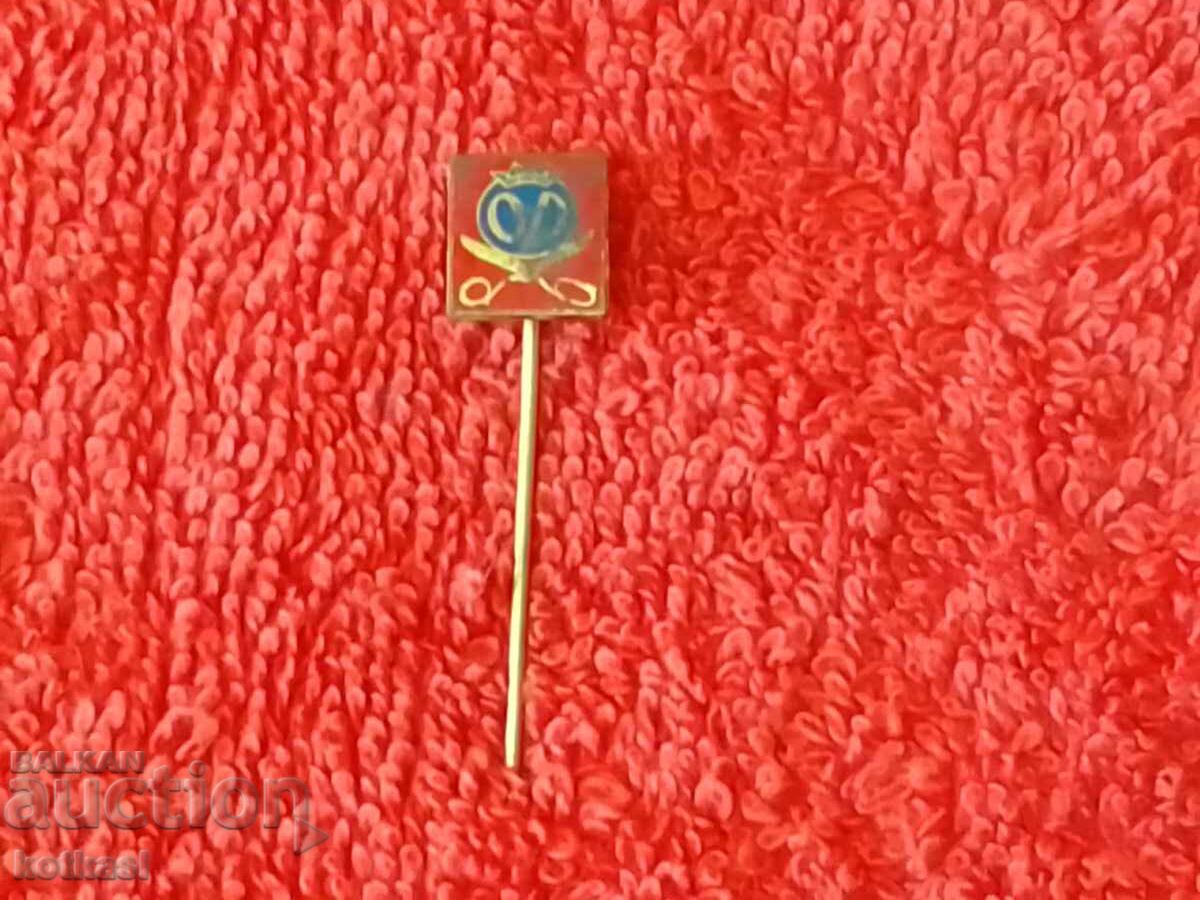 Auction Old metal bronze badge pin Auction Old metal bronze badge pin