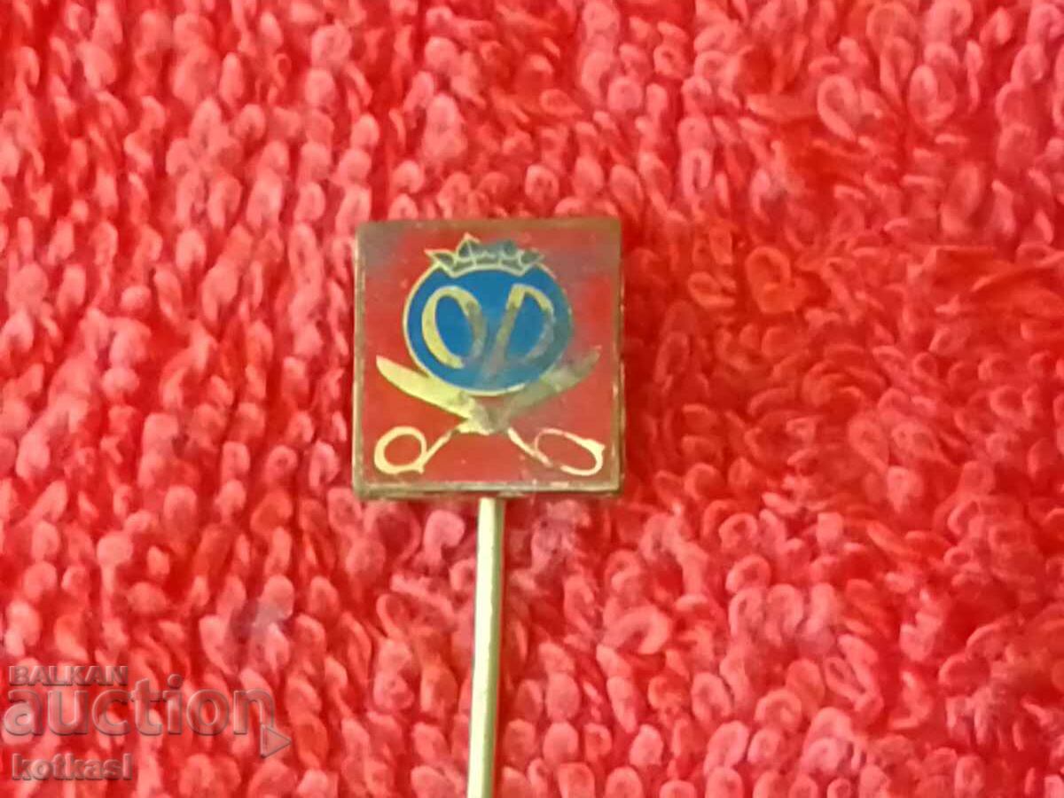 Old metal bronze badge pin - 6 Old metal bronze badge pin - 6