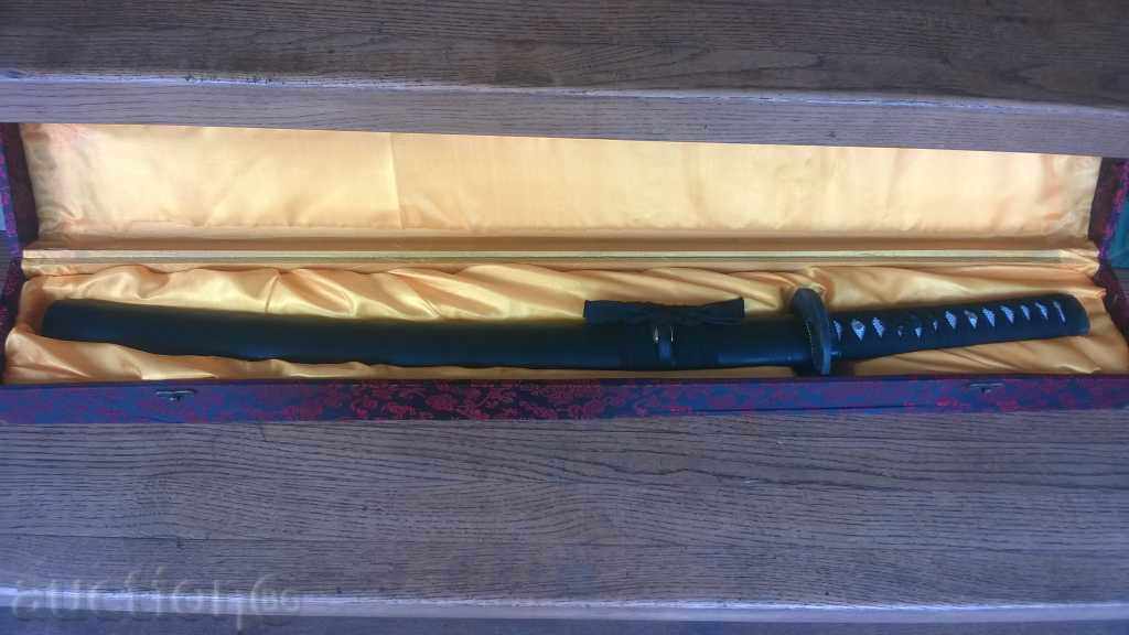 Original luptă MECH- CATANA cu preț 210.00 BGN | € 107.37