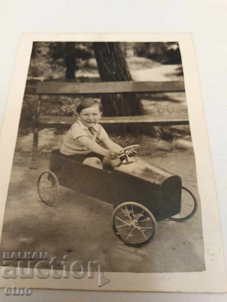 PICTURE-TOY, MUSKVIC WITH PEDALS with price 30.00 BGN | € 15.34 PICTURE-TOY, MUSKVIC WITH PEDALS with price 30.00 BGN | € 15.34