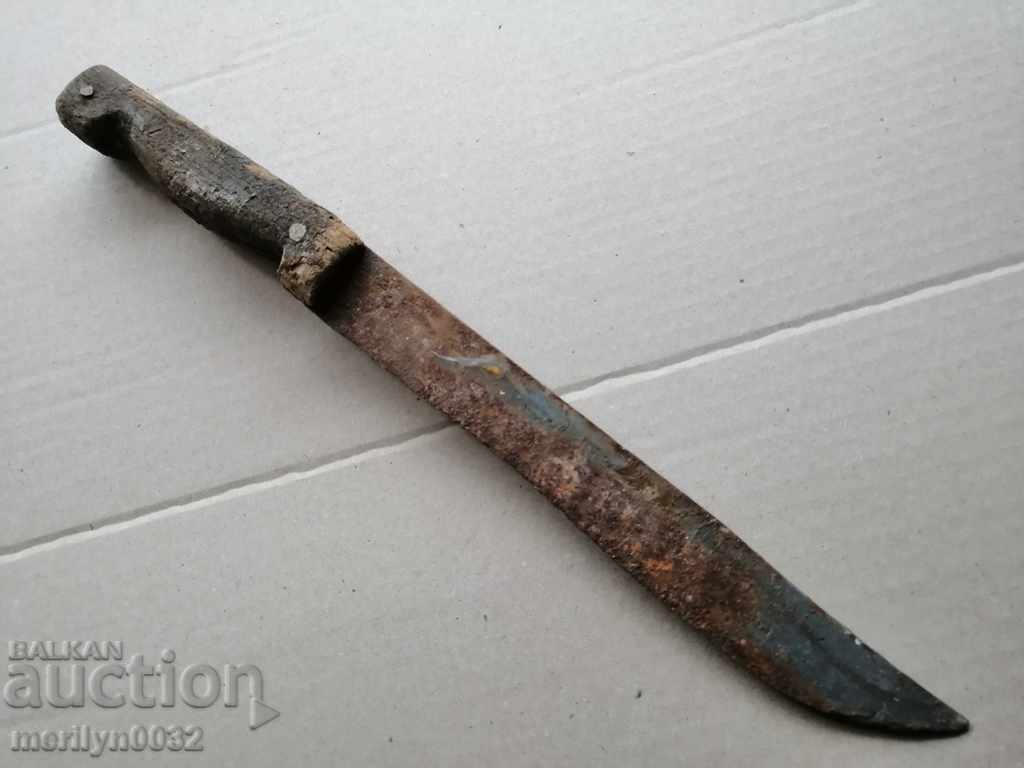Old hand forged butcher dagger kulak with price 39.00 BGN | € 19.94 Old hand forged butcher dagger kulak with price 39.00 BGN | € 19.94