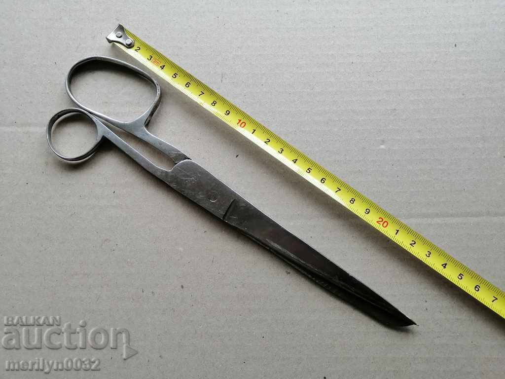 Auction Old scissors Auction Old scissors