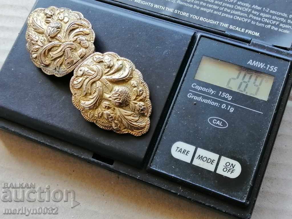 Livrarea Paft renascentist din argint ciocanat, argint, pafta aurit Livrarea Paft renascentist din argint ciocanat, argint, pafta aurit