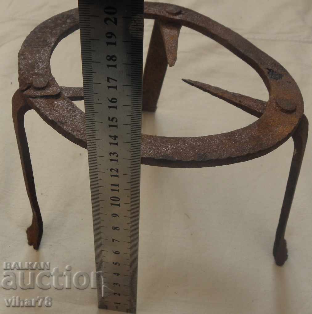 Auction  wrought iron, hearth