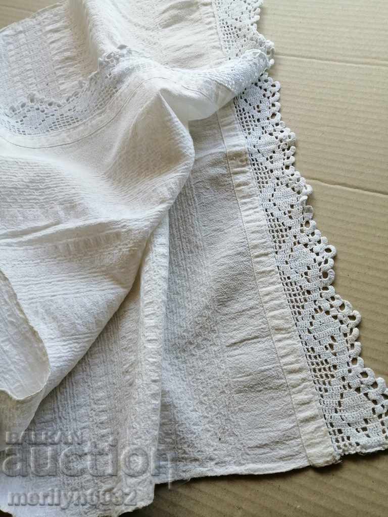 Old linen cloth with lace kenar 140 / 47cm with price 57.00 BGN | € 29.14 Old linen cloth with lace kenar 140 / 47cm with price 57.00 BGN | € 29.14