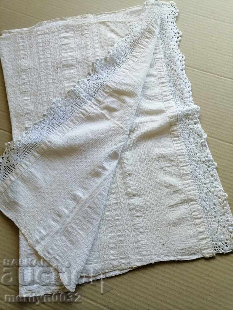 Old linen cloth with lace kenar 140 / 47cm
