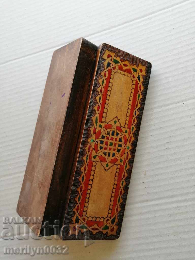 Auction Pyrographic box of wood for pencils and pens 40s Auction Pyrographic box of wood for pencils and pens 40s