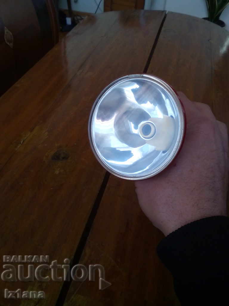 Licitație Lanterna veche Artas Focus Licitație Lanterna veche Artas Focus