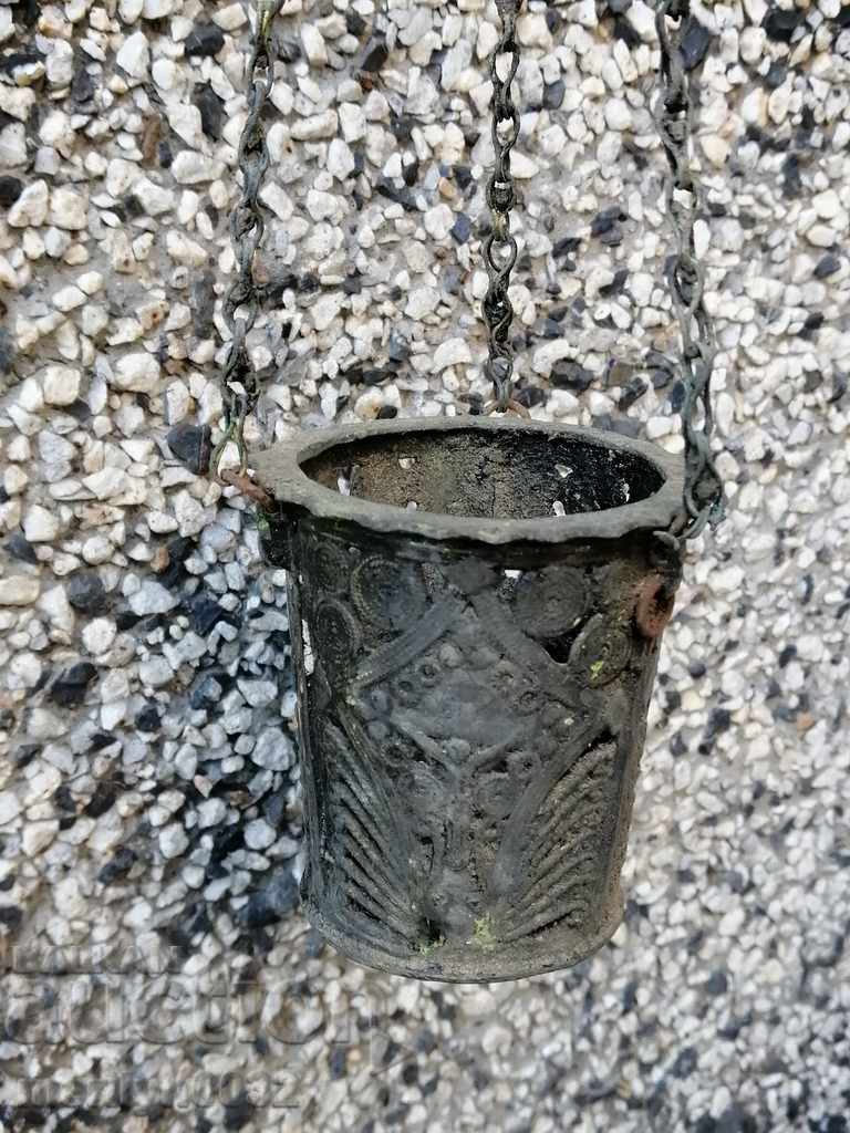 lumânare veche de bronz, icoana, religie, cruce cu preț 54.00 BGN | € 27.61