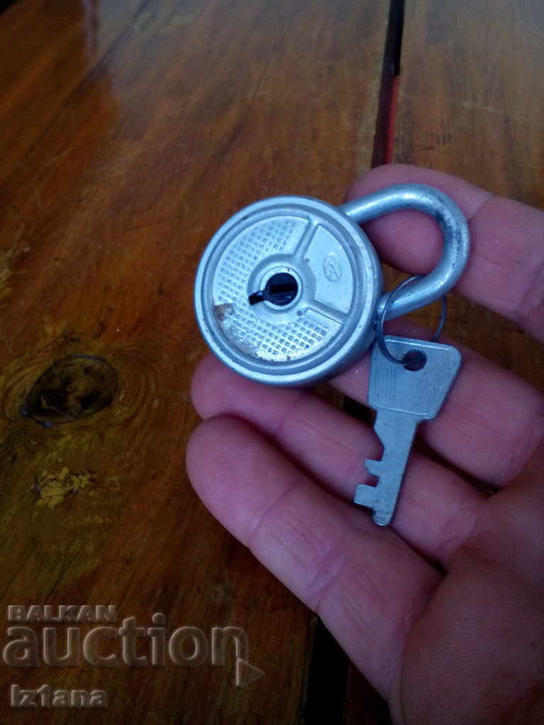 Old padlock with price 16.00 BGN | € 8.18 Old padlock with price 16.00 BGN | € 8.18