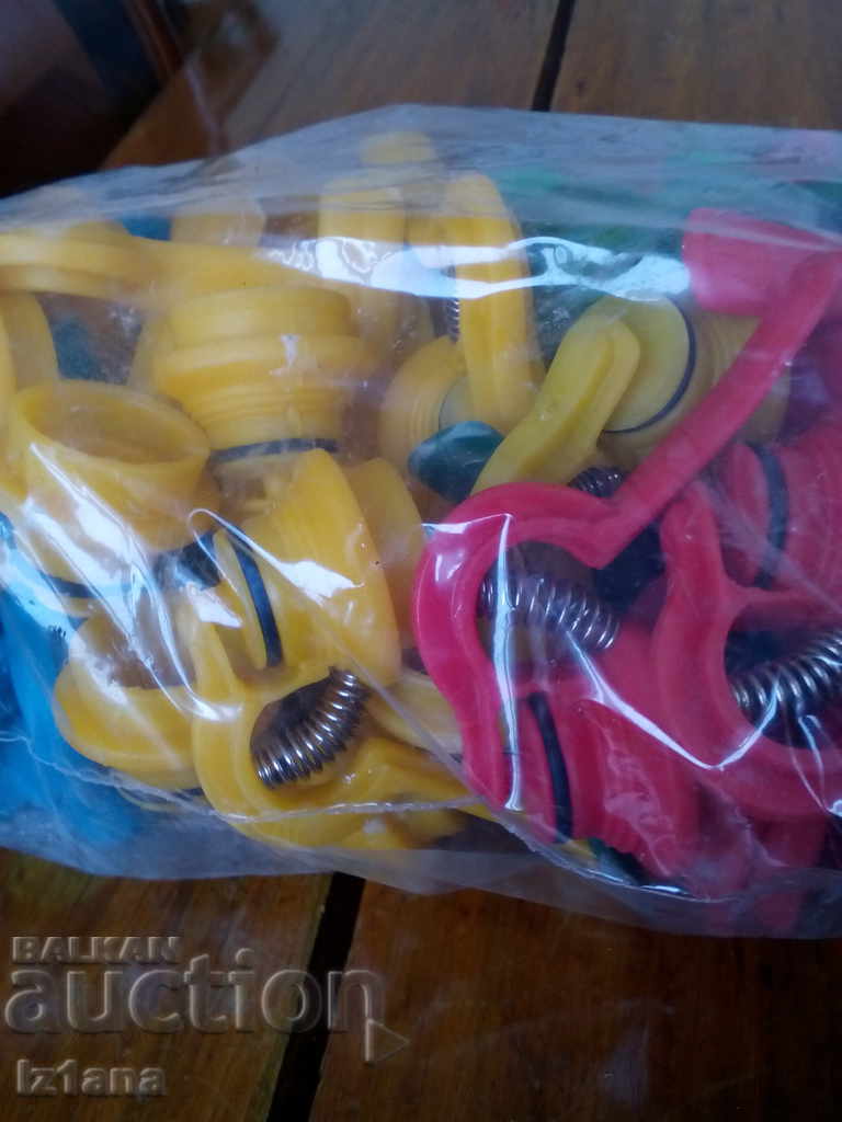 Old Universal stopper, plug with price 100.00 BGN | € 51.13 Old Universal stopper, plug with price 100.00 BGN | € 51.13