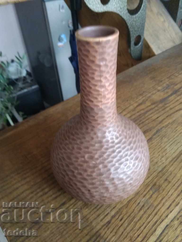 Delivery of INTERIOR COURT, VASE - PERFECT Delivery of INTERIOR COURT, VASE - PERFECT