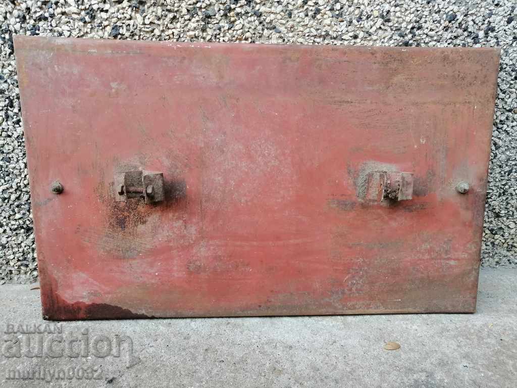 Auction Plastic plate, plate Auction Plastic plate, plate