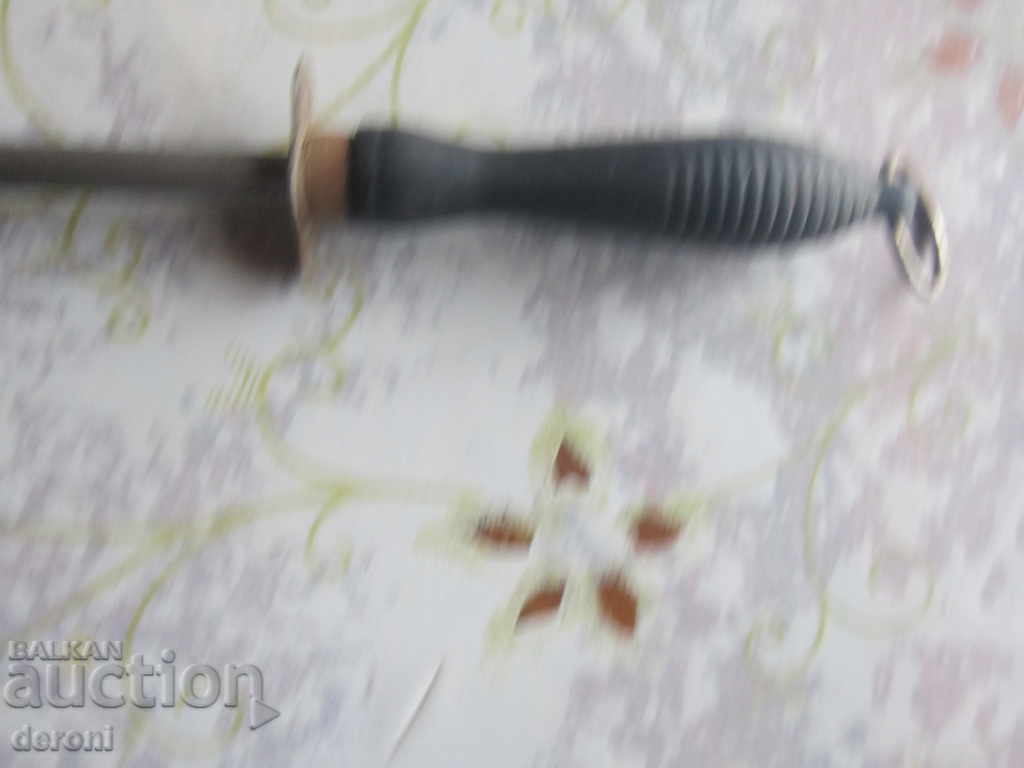 Δημοπρασία Ένας παλιός μηχανισμός κοπής με κηρήθρα Δημοπρασία Ένας παλιός μηχανισμός κοπής με κηρήθρα