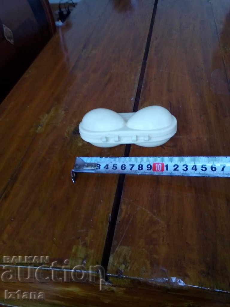 Παλιό κουτί αυγών με τιμή 10.00 BGN | € 5.11