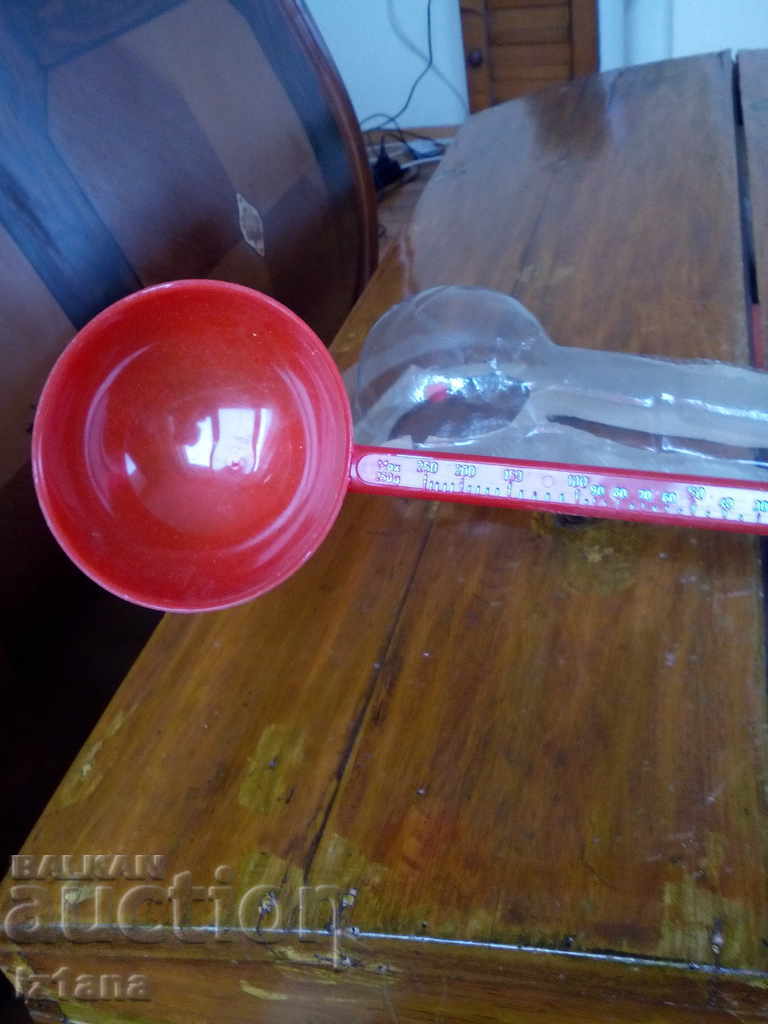 Παλιές κλίμακες οικιακής χρήσης - 6 Παλιές κλίμακες οικιακής χρήσης - 6