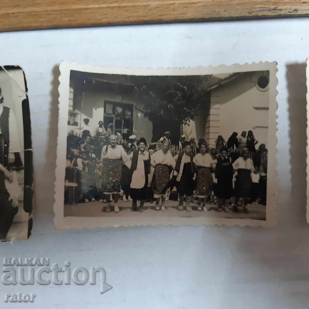 Auction Old photos - 4 pieces Folklore - Folk costume, costumes Auction Old photos - 4 pieces Folklore - Folk costume, costumes
