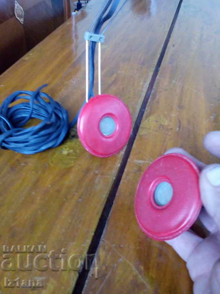 Căști vechi Tonsil cu preț 15.00 BGN | € 7.67