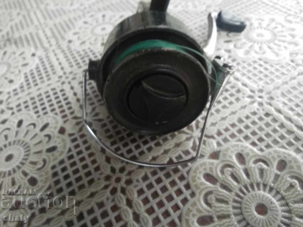 Auction Old fishing reel. Auction Old fishing reel.