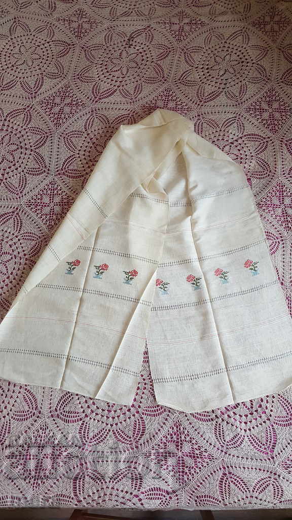 Authentic Meseal 10 with price 70.00 BGN | € 35.79 Authentic Meseal 10 with price 70.00 BGN | € 35.79