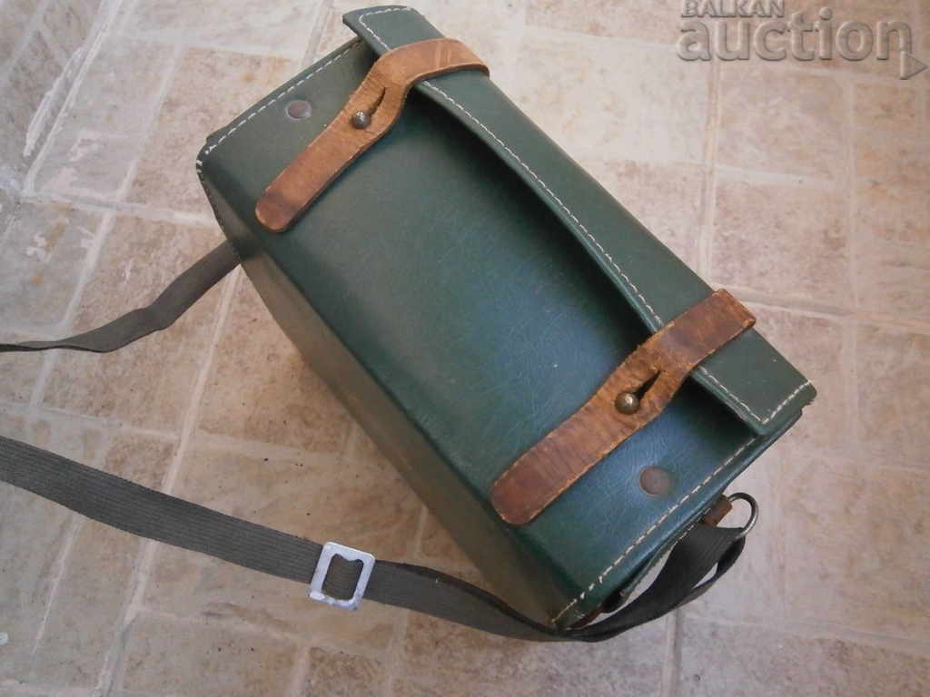 Auction Medical bag World War II WW2 first aid kit Auction Medical bag World War II WW2 first aid kit