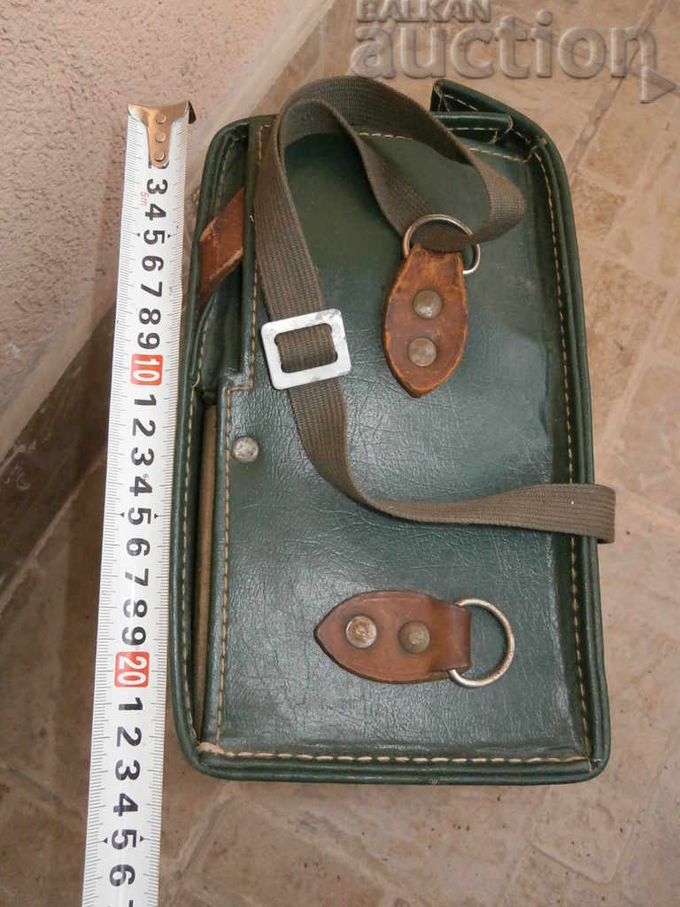 Medical bag World War II WW2 first aid kit - 6 Medical bag World War II WW2 first aid kit - 6