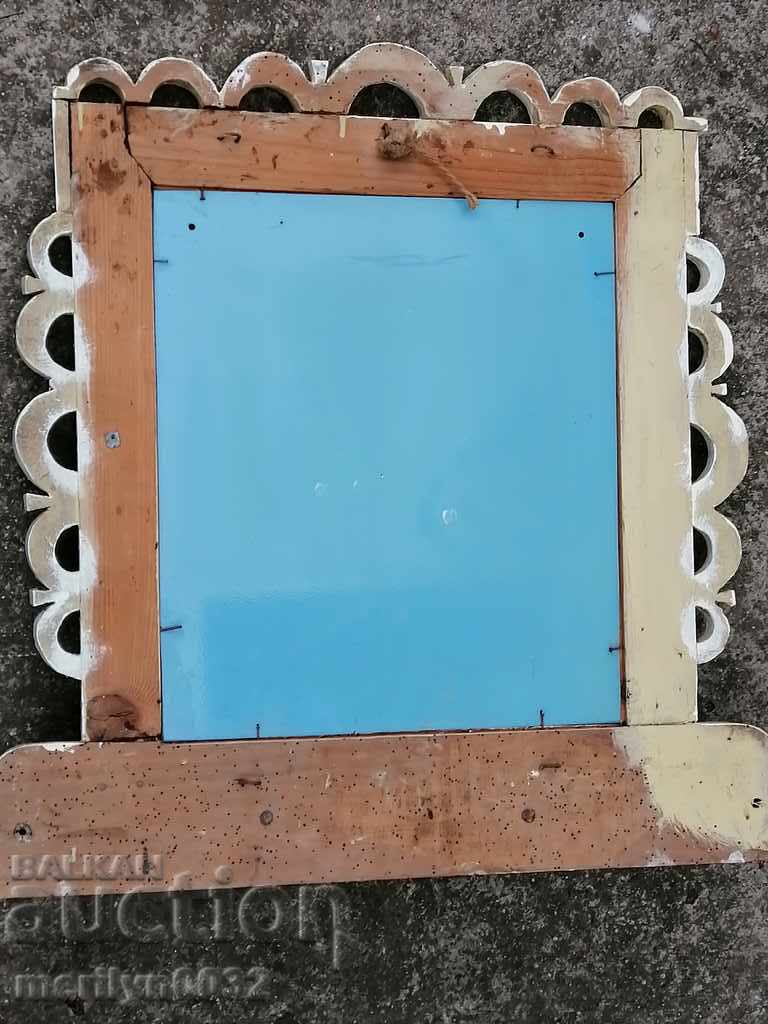 Auction An old mirror shroud a 20th-century rural primitive Auction An old mirror shroud a 20th-century rural primitive