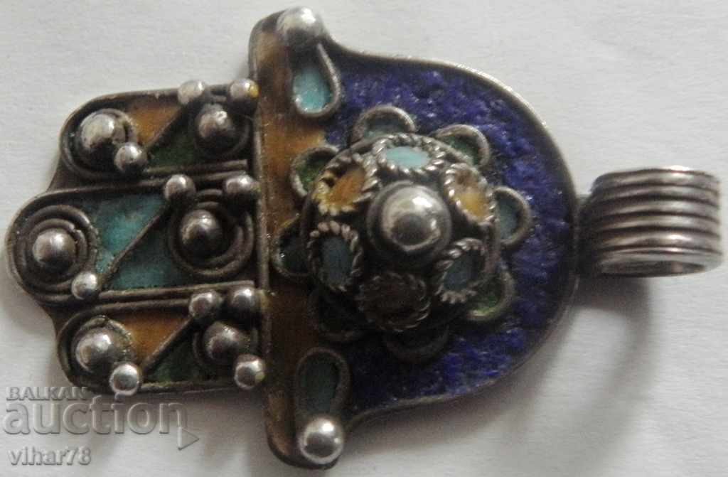 Auction  an old very beautiful silver pendant