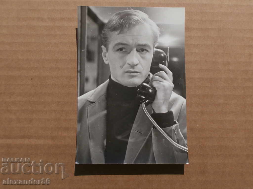 Delivery of Mikhail Nozhkin actor autograph with dedication