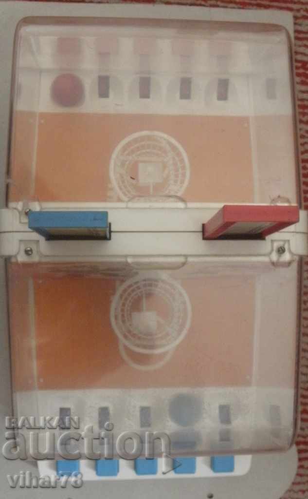 An old game of BASKETBALL with price 99.99 BGN | € 51.12 An old game of BASKETBALL with price 99.99 BGN | € 51.12