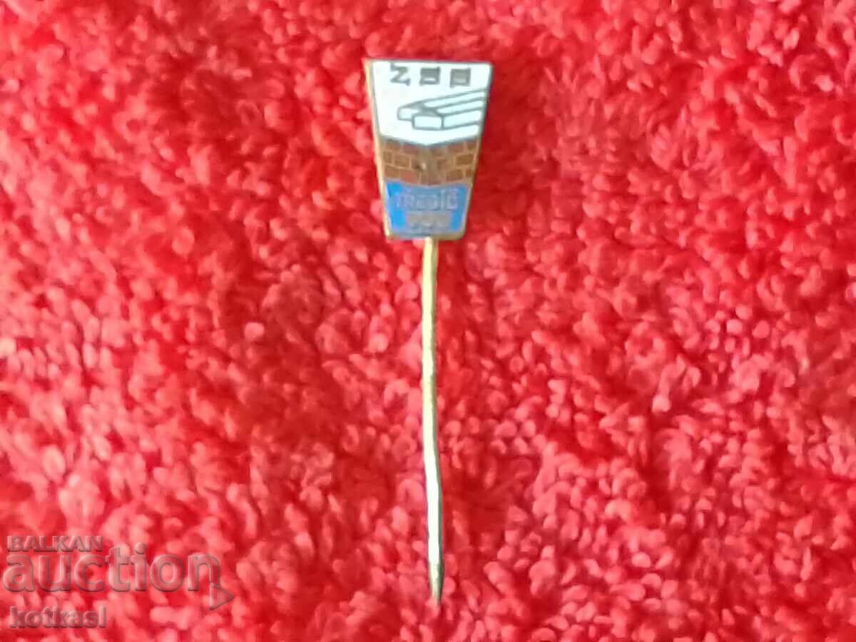 Auction Old solid metal bronze badge pin enamel ZSS TREBiC Auction Old solid metal bronze badge pin enamel ZSS TREBiC