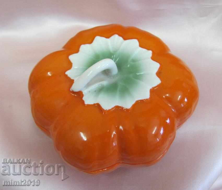 Стара Порцеланова Купа с Капак Русия - 5 Стара Порцеланова Купа с Капак Русия - 5