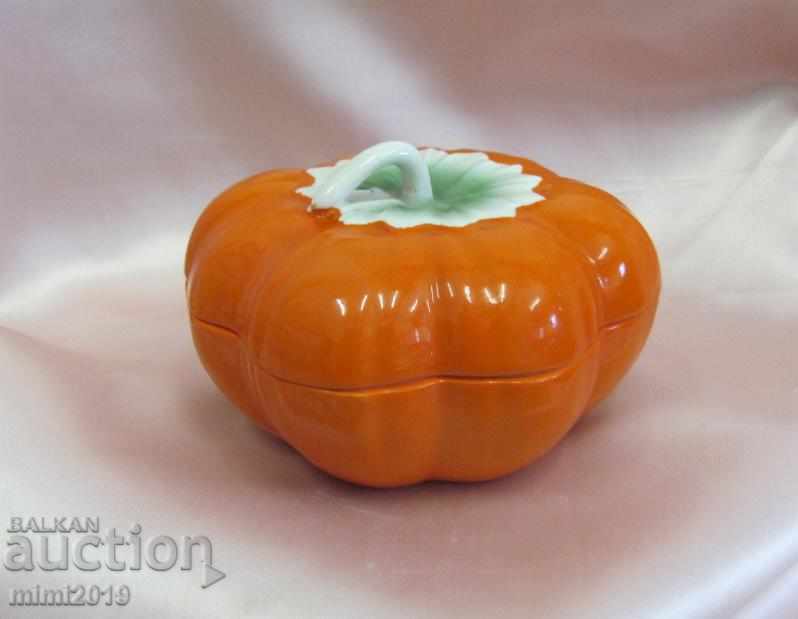 Стара Порцеланова Купа с Капак Русия - 6 Стара Порцеланова Купа с Капак Русия - 6