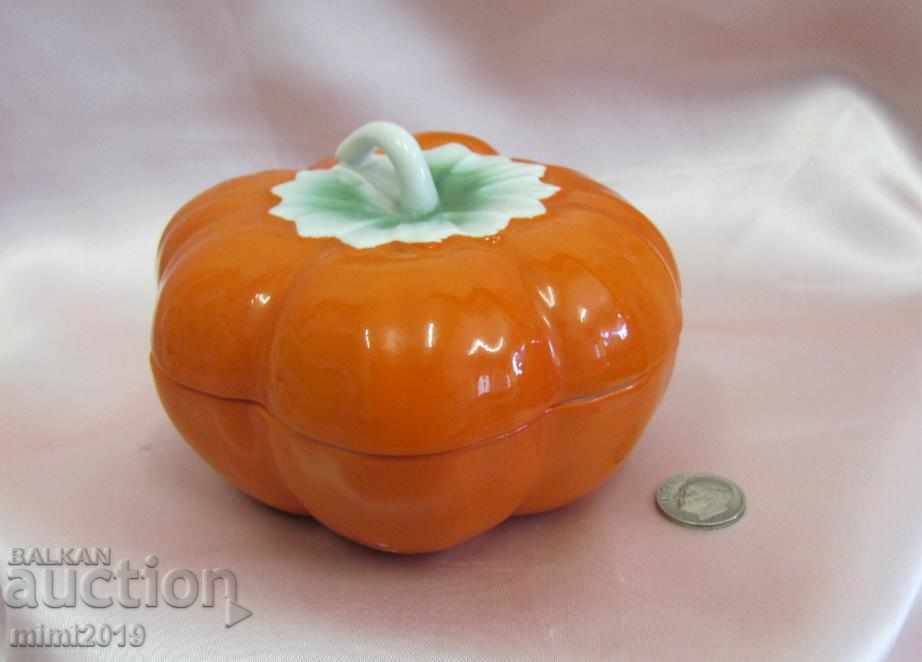 Стара Порцеланова Купа с Капак Русия - 7 Стара Порцеланова Купа с Капак Русия - 7