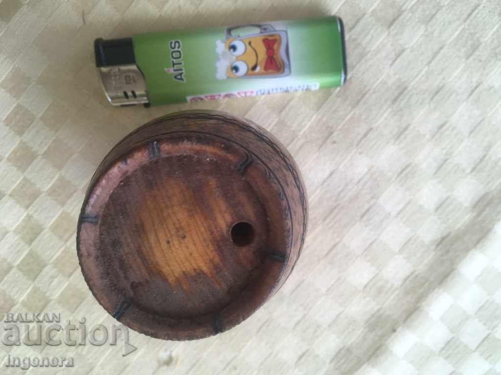 Auction BUREAU BURENTE SOCCER SOUVENIR WOOD Auction BUREAU BURENTE SOCCER SOUVENIR WOOD