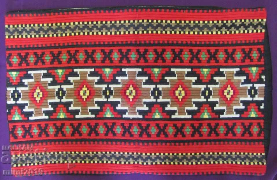 Δημοπρασία Παλιά 2 κομμάτια χέρι κεντημένα μαξιλαροθήκες Δημοπρασία Παλιά 2 κομμάτια χέρι κεντημένα μαξιλαροθήκες