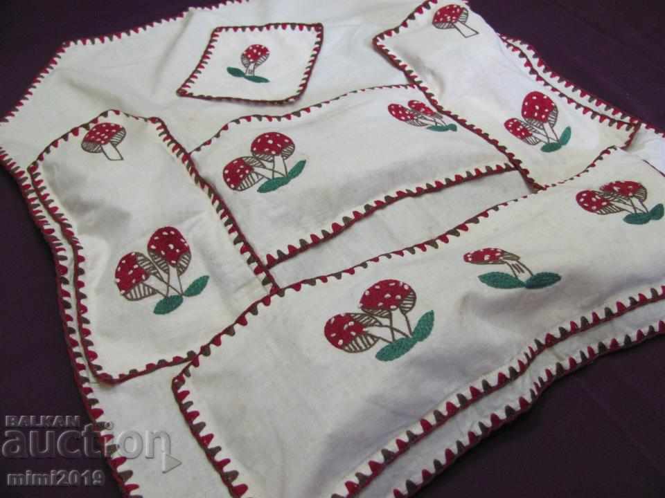 Доставка на Стар Ръчно Пошиван Органайзер за Стена Доставка на Стар Ръчно Пошиван Органайзер за Стена