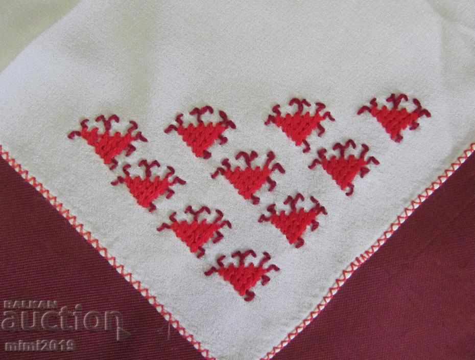 Hand embroidered Silk Ladies Towels folk motifs 4 pieces - 7 Hand embroidered Silk Ladies Towels folk motifs 4 pieces - 7