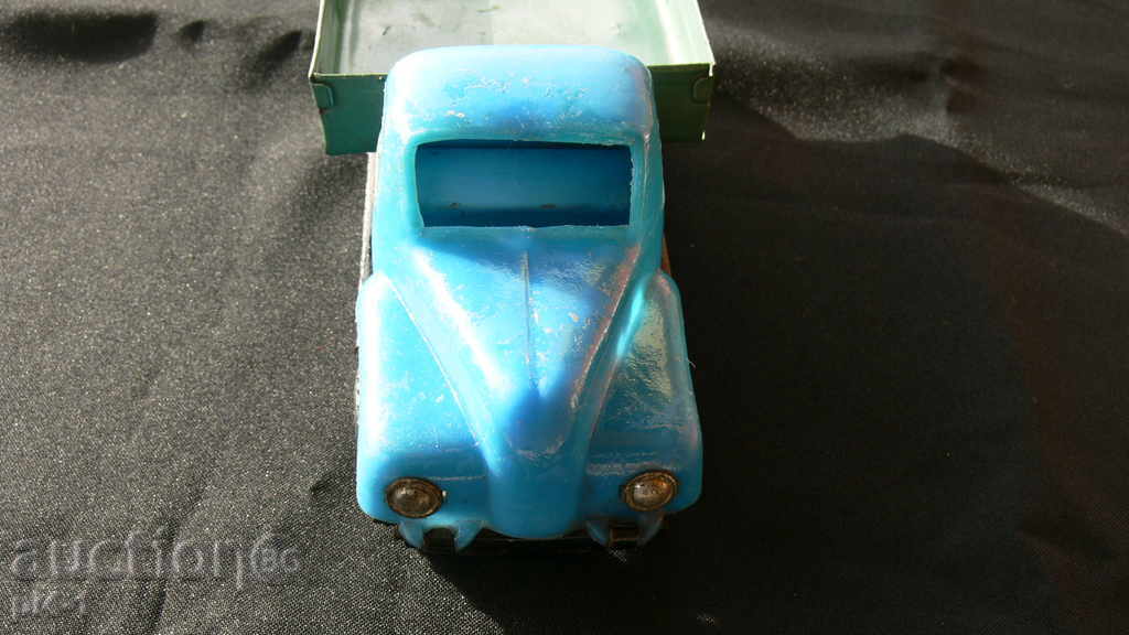 Auction Old large metal truck "ЗИЛ" Auction Old large metal truck "ЗИЛ"
