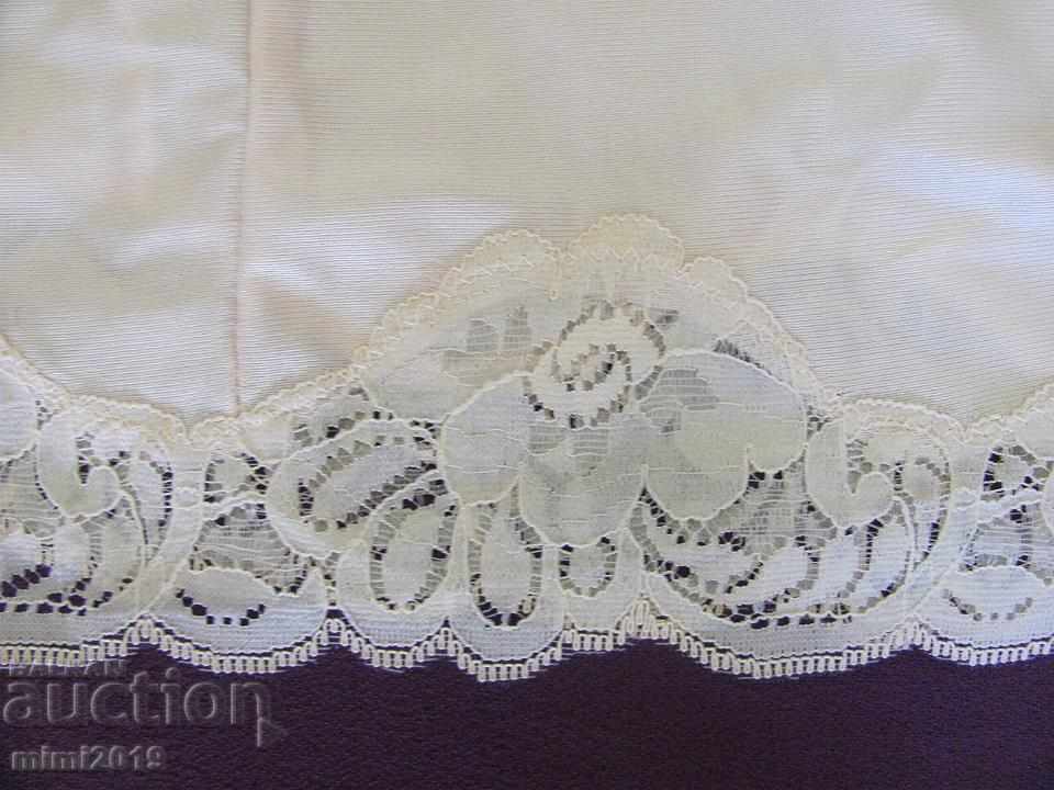 Οι μπεζ φόρμες 70 με μπεζ χρώμα - 5 Οι μπεζ φόρμες 70 με μπεζ χρώμα - 5