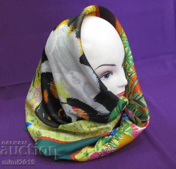 Old Ladies Author Silk Shawl - 5 Old Ladies Author Silk Shawl - 5