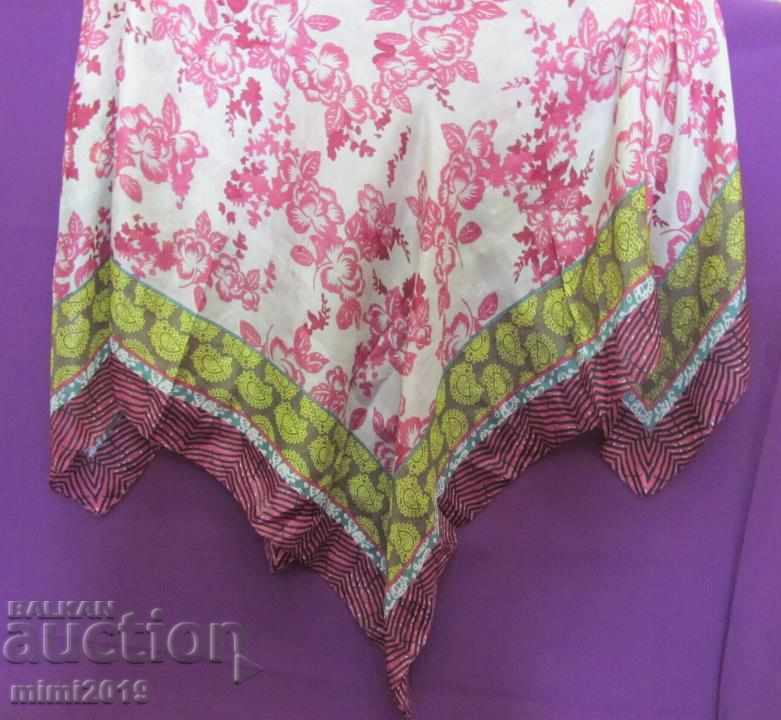 Аукцион Стар Дамски Копринен Шал Maddison Аукцион Стар Дамски Копринен Шал Maddison