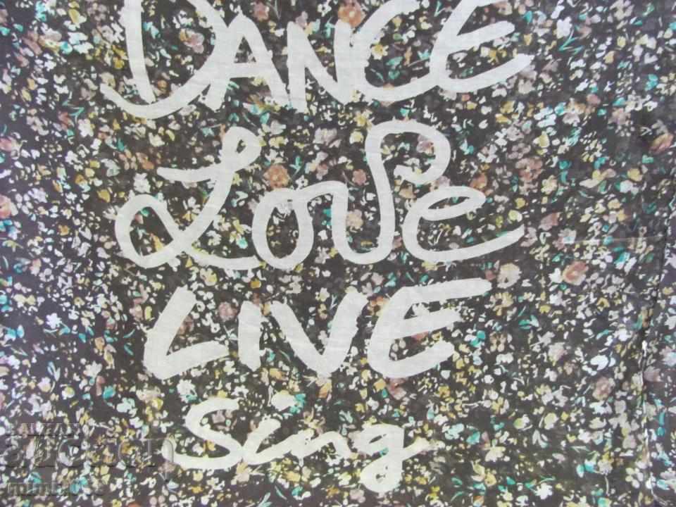 Delivery of Old Ladies Big Scarf CODELLO Delivery of Old Ladies Big Scarf CODELLO