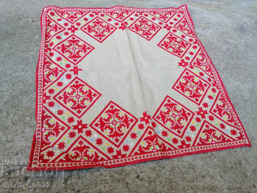 Delivery of Old embroidered cardboard, tablecloth, millet, Bulgarian embroidery Delivery of Old embroidered cardboard, tablecloth, millet, Bulgarian embroidery