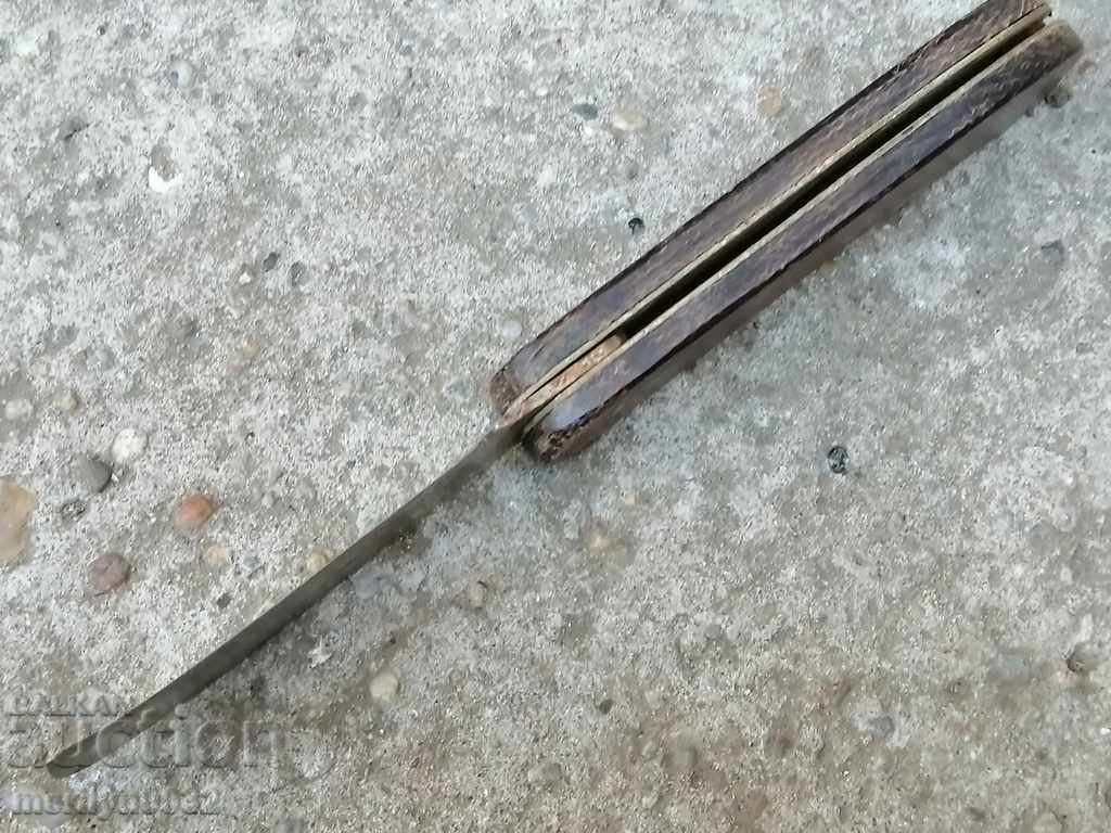 Delivery of Old knife knife, knife, hammer Delivery of Old knife knife, knife, hammer