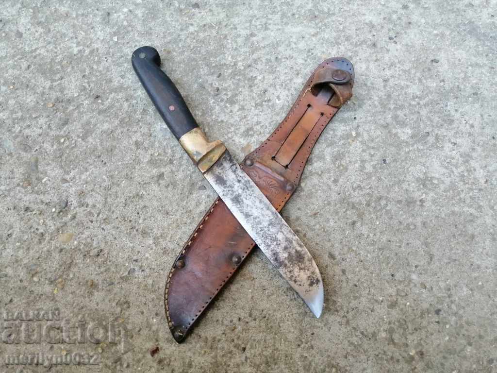 Auction Old forged knife with engravings and Kaniya blade Auction Old forged knife with engravings and Kaniya blade