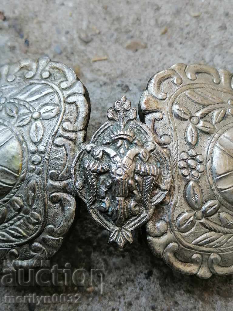 Delivery of Renaissance hammered silver pafta pafta chopraz silver Delivery of Renaissance hammered silver pafta pafta chopraz silver