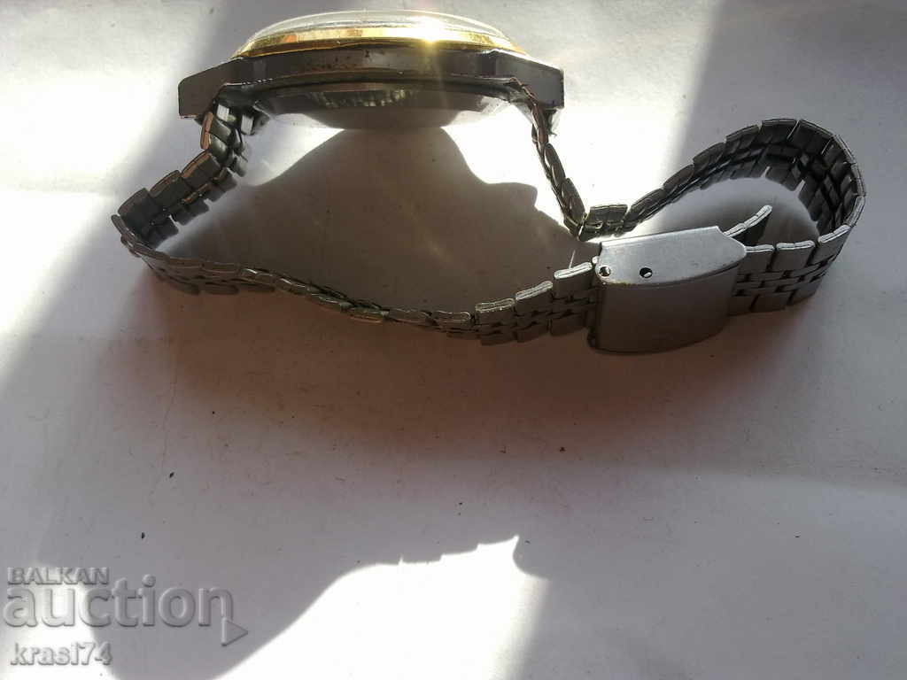 Clock Zim with price 10.00 BGN | € 5.11 Clock Zim with price 10.00 BGN | € 5.11