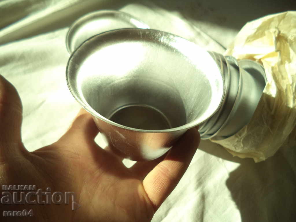 Ολοκαίνουργια κάψουλες από αλουμίνιο - 10 τεμ με τιμή 22.50 BGN | € 11.50 Ολοκαίνουργια κάψουλες από αλουμίνιο - 10 τεμ με τιμή 22.50 BGN | € 11.50